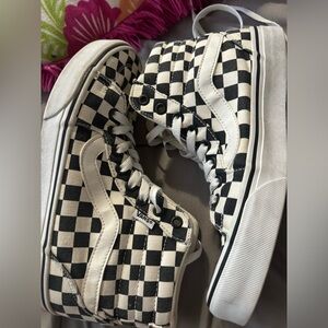 Vans chekered high top